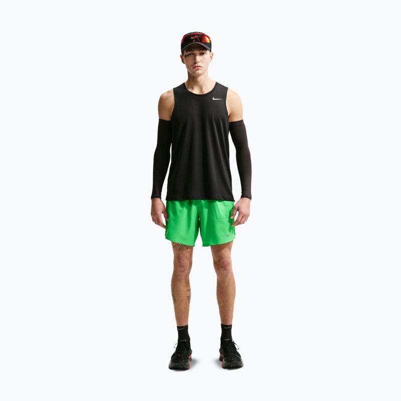 Férfi futónadrág Nike Stride Dri-Fit Brief-Lined 7" green spark 2