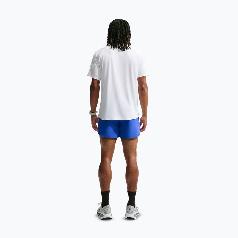 Férfi Nike Stride Dri-Fit rövidnadrág, 5 hüvelykes, belső béléssel, hyper royal színben 3
