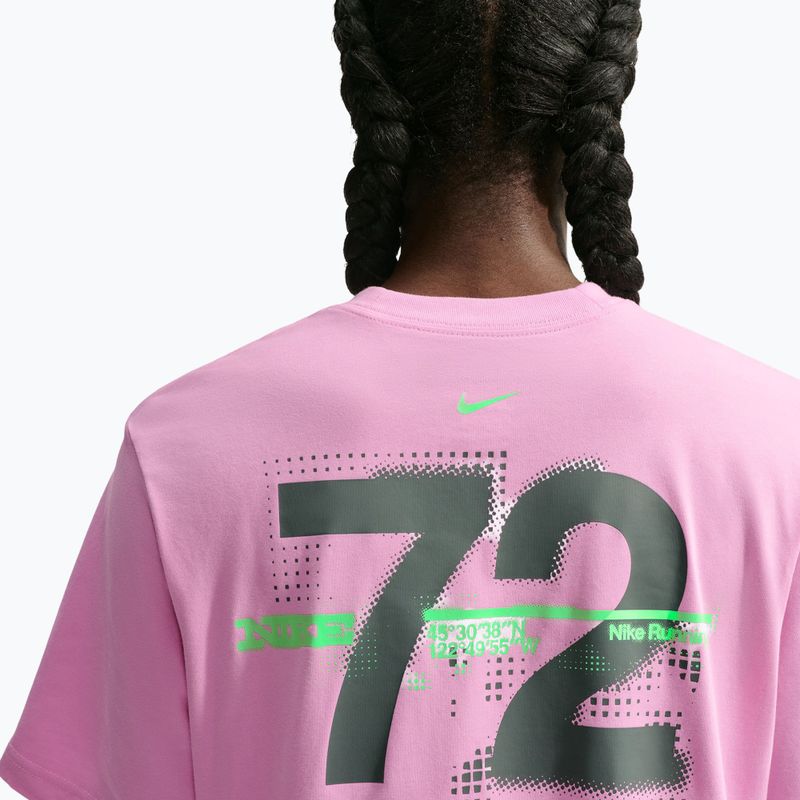 Női futó póló Nike Swift Dri-Fit pink rise/illusion green 5