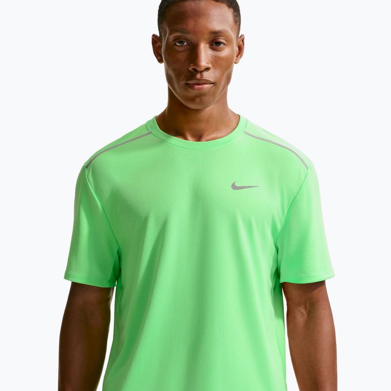 Férfi futó póló Nike Miler Dri-Fit UV illusion green 4