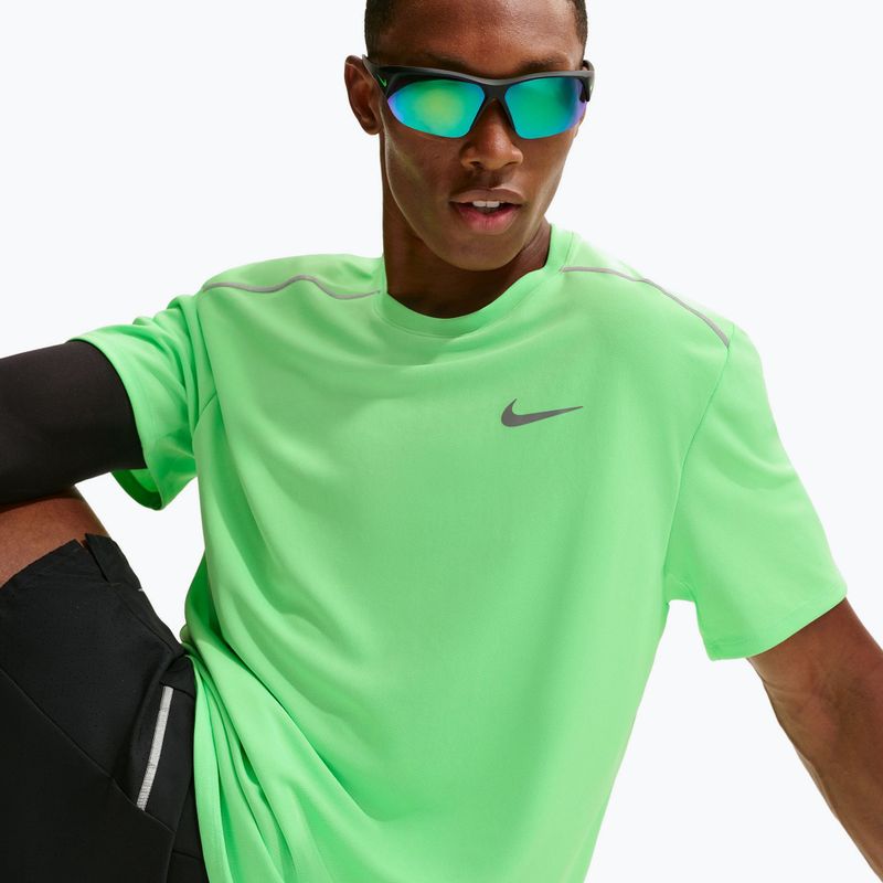 Férfi futó póló Nike Miler Dri-Fit UV illusion green 6