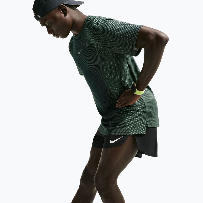 Férfi futó póló Nike Stride black/light green spark 6
