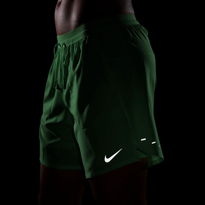 Férfi futónadrág Nike Stride Dri-Fit 2in1 7" green spark 7