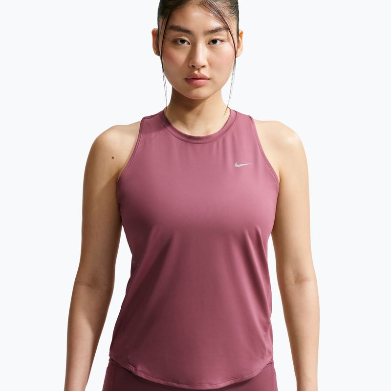 Női futó póló Nike Swift Dri-Fit Tank Top pink smoke 4