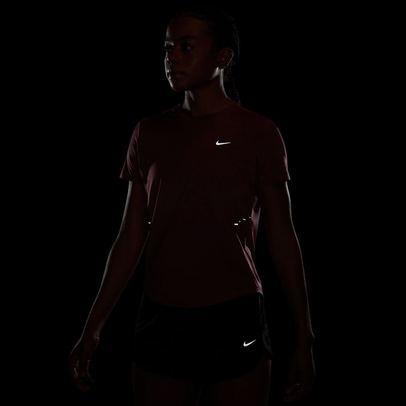 Női futó póló Nike Swift Dri-Fit pink smoke 7