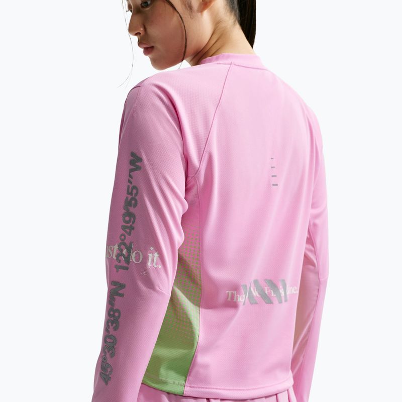 Női hosszú ujjú póló futáshoz Nike Swift Jersey Top pink rise/illusion green 4