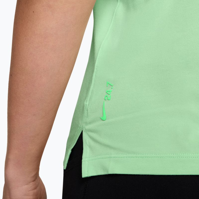 Női edző póló Nike 24.7 ImpossiblySoft Light cucumber calm/illusion green 3