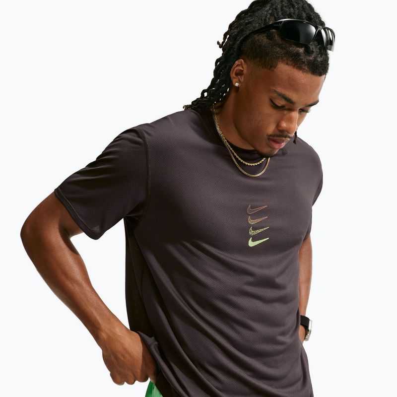 Férfi futó póló Nike Dri-Fit Running Top tar 4