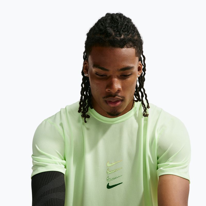 Férfi futó póló Nike Dri-Fit Running Top barely volt 5