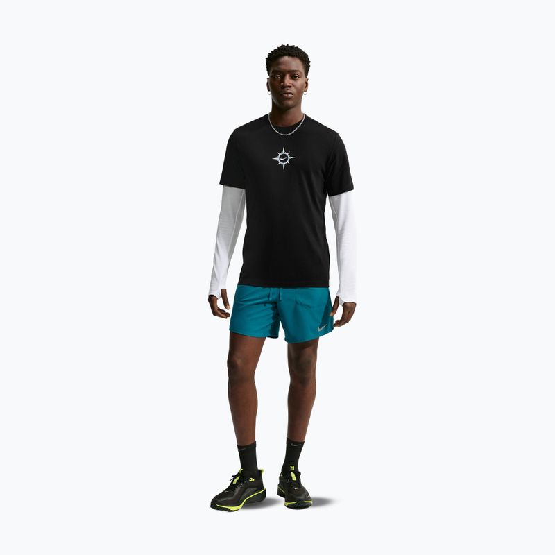 Férfi futó póló Nike Dri-Fit Graphic black/action grape 2