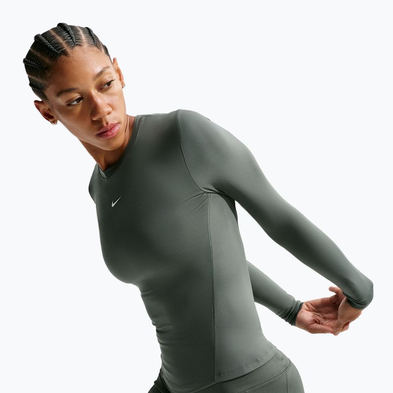Női edző hosszú ujjú póló Nike One Fitted camo green/white 4
