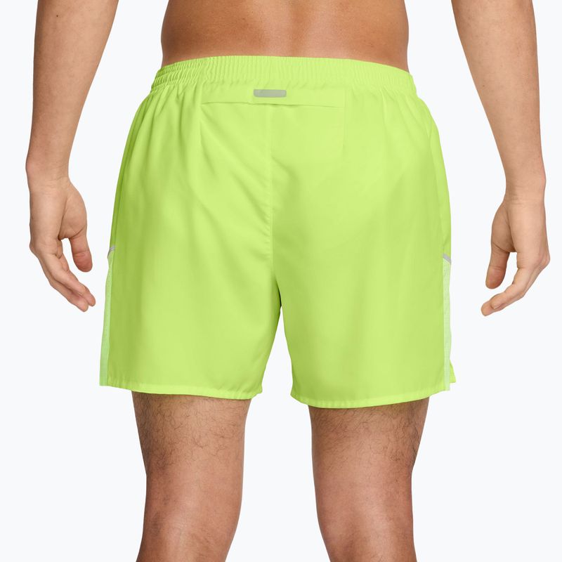 Férfi rövidnadrág Nike Miler Dri-Fit Brief Lined 5" light lemon twist 2