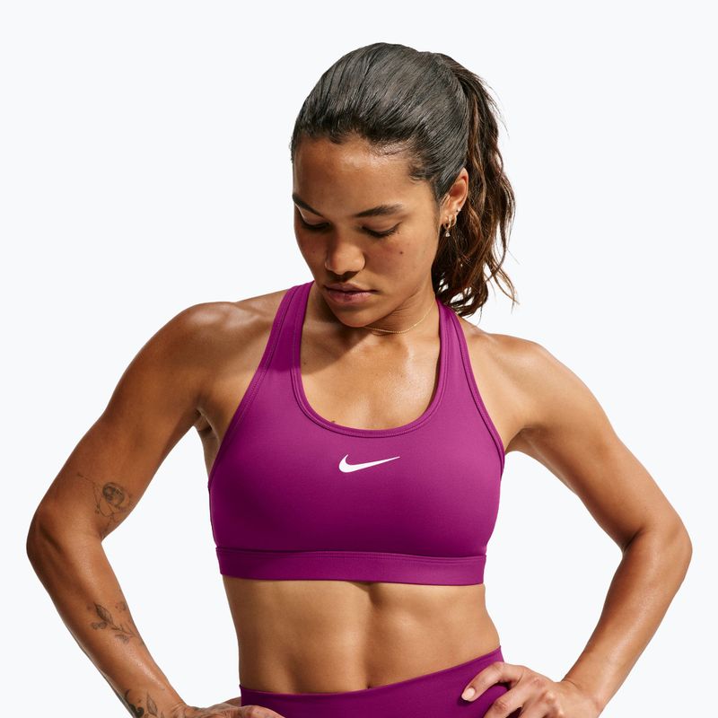 Női melltartó edzésre Nike Swoosh Medium Support true berry/white 4