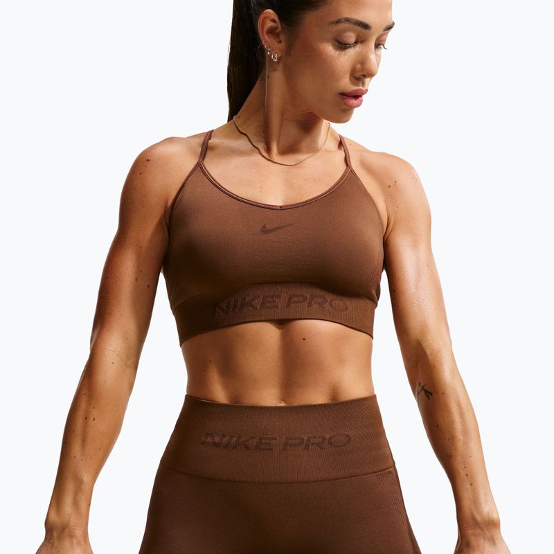 Női melltartó edzésre Nike Pro Seamless Light Support Sports Bra cacao wow