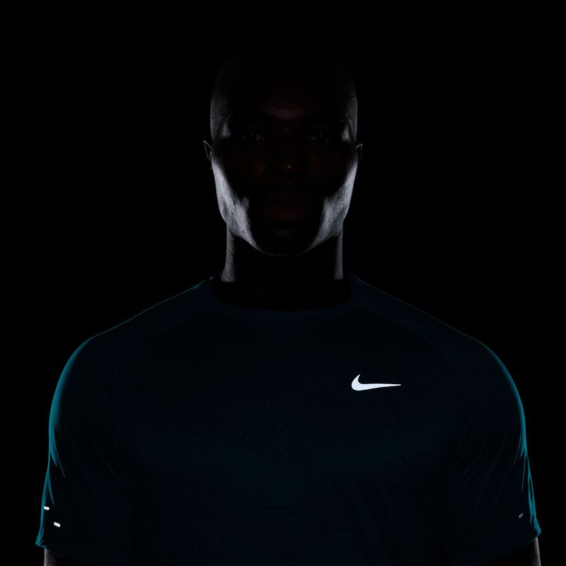 Férfi futó póló Nike Stride ADV bright spruce 4