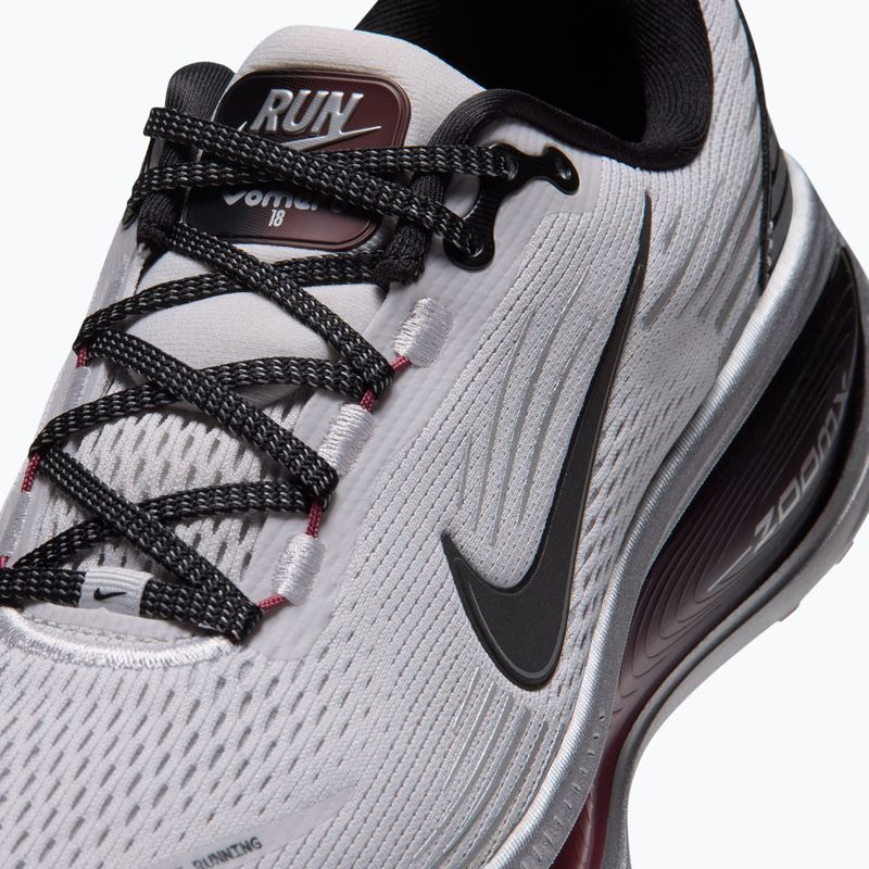 Női futócipők Nike Vomero 18 vast grey/metallic silver/black 5