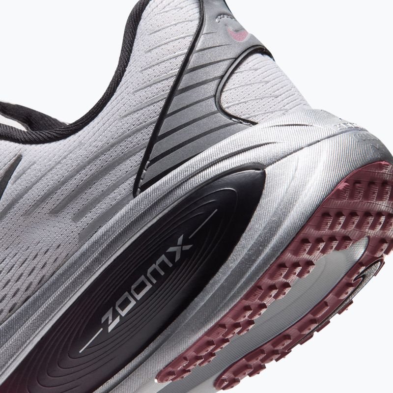 Női futócipők Nike Vomero 18 vast grey/metallic silver/black 6