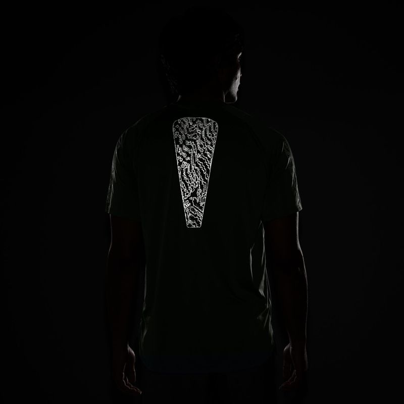 Férfi futó póló Nike Stride grey fog 4