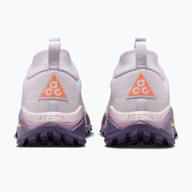 Nike ACG Zegama Hike női túracipő ezüst lila/lila dinasztia/ibolya por 2
