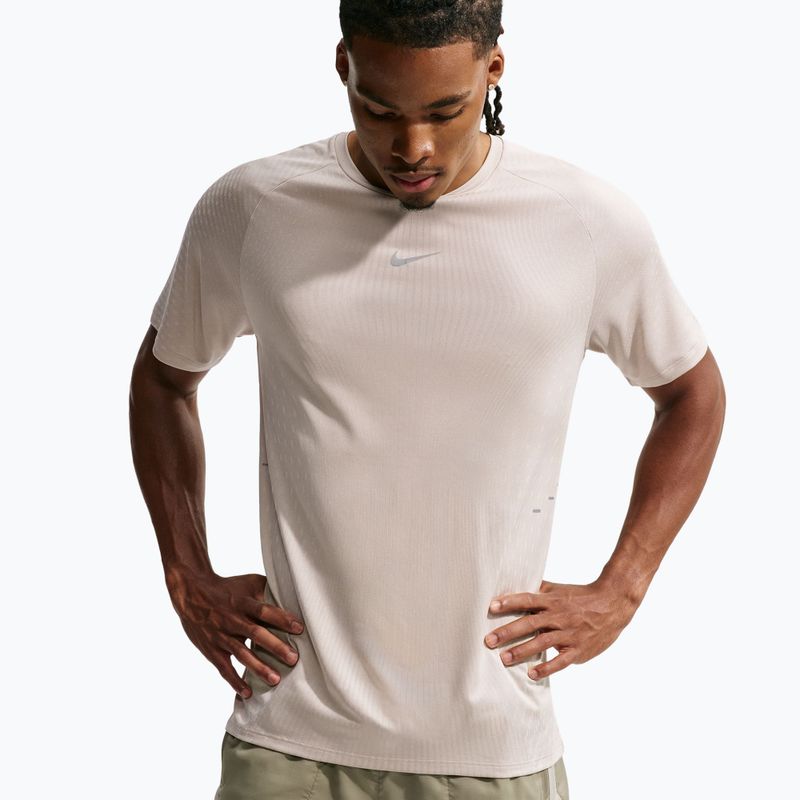 Férfi futó póló Nike Stride cream Ii/sail