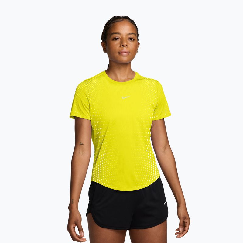 Női futó póló Nike Swift Aero-FIT lemon venom/white