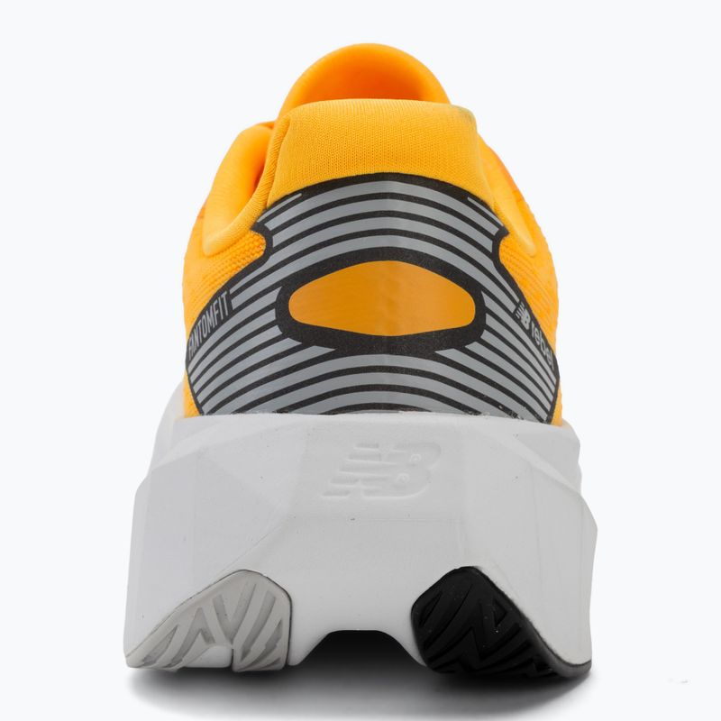 Női futócipők New Balance FuelCell Rebel V5 satsuma orange/grey matter 6