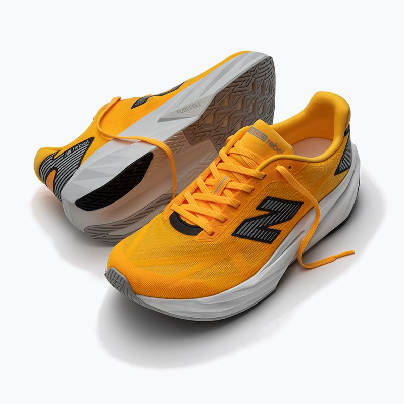 Férfi futócipők New Balance FuelCell Rebel V5 satsuma orange/grey matter 2
