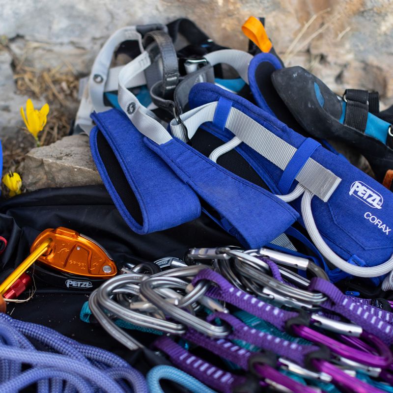 Petzl Corax hegymászó heveder sötétkék C051BA00 3