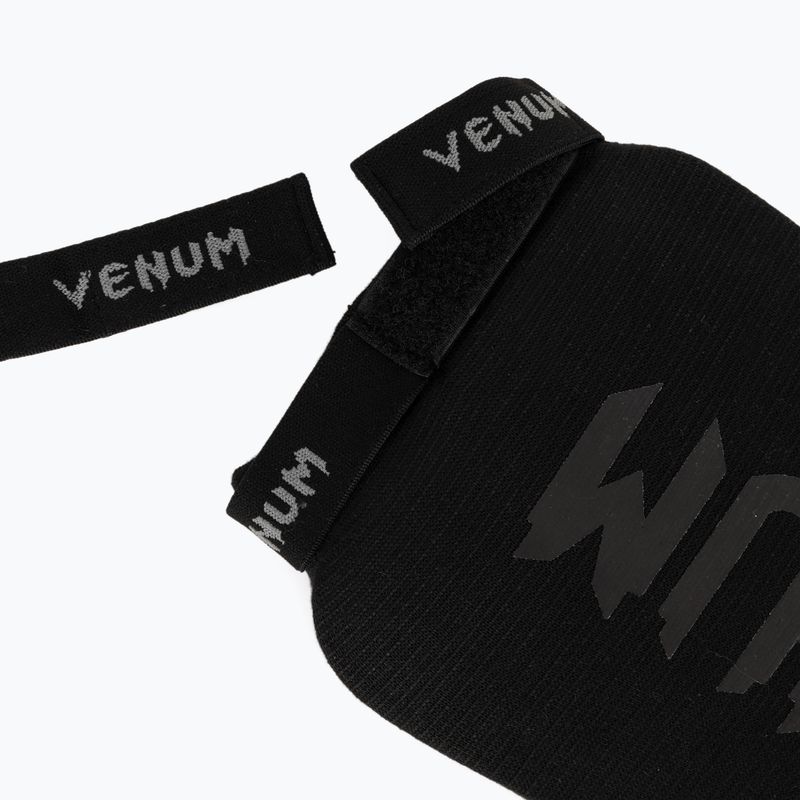 Sípcsont- és lábvédők Venum Kontact Shin Guards black/black 7
