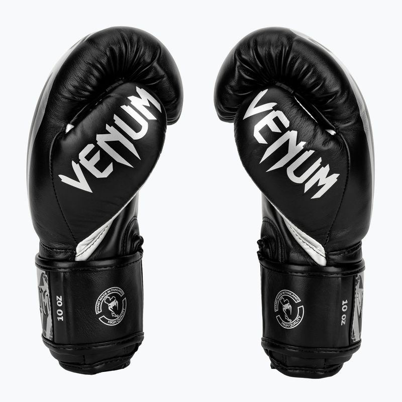 Venum Giant 3.0 fekete és ezüst bokszkesztyűk 2055-128 4