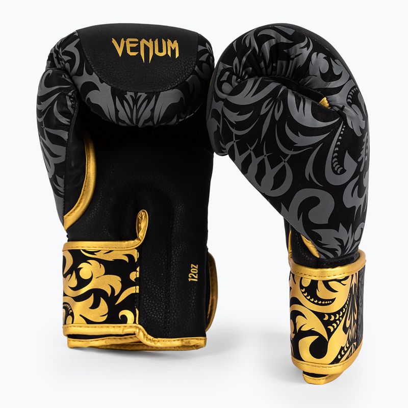 Venum x Ilia Topuria Unmatched boxkesztyű fekete/arany 4