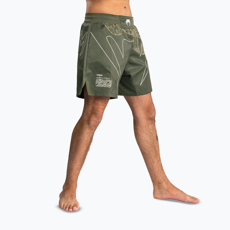 Férfi edzőshort Venum Serpenti Fight khaki/bronze/ivory 3