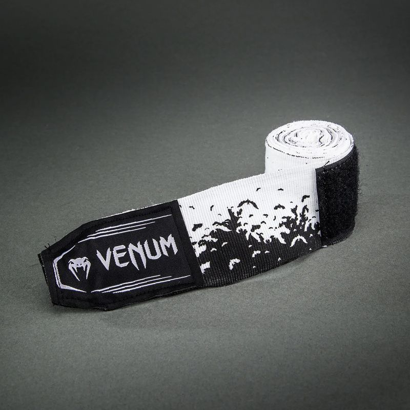 Boksz kézbandázsok Venum Bats Night Handwraps 450 cm black/white 3
