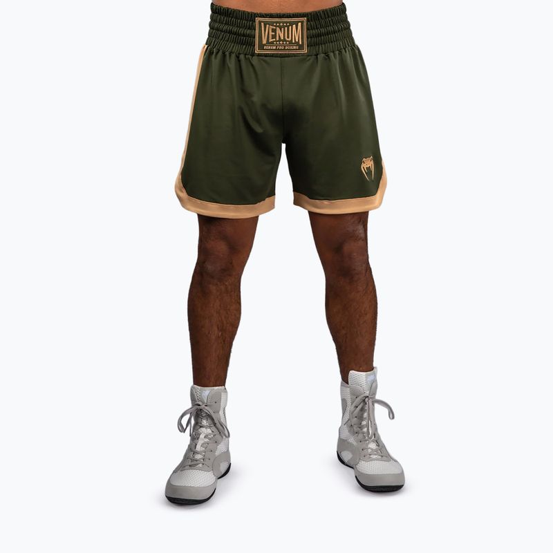 Férfi edzőshort Venum Classic Boxing military green/sand