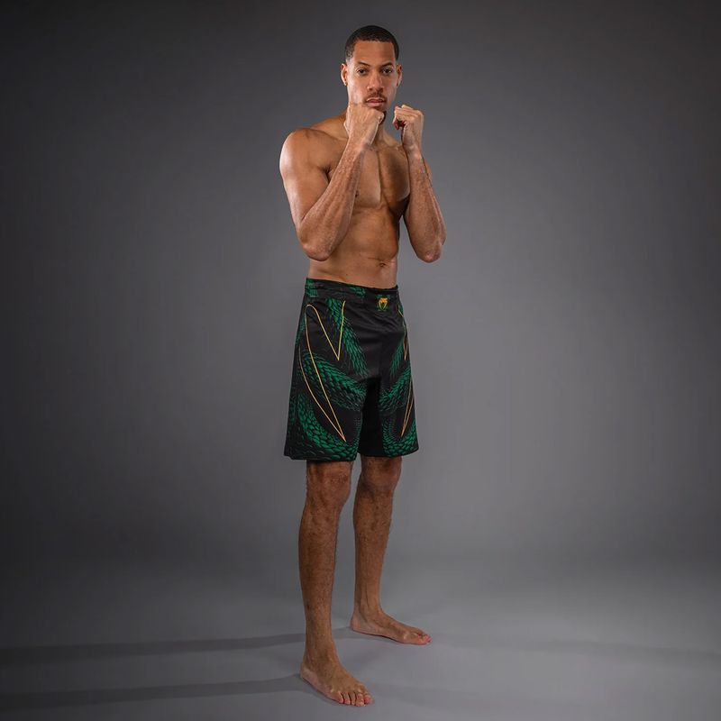 Férfi edzőshort Venum Matupa Fightshorts black/green/gold 2