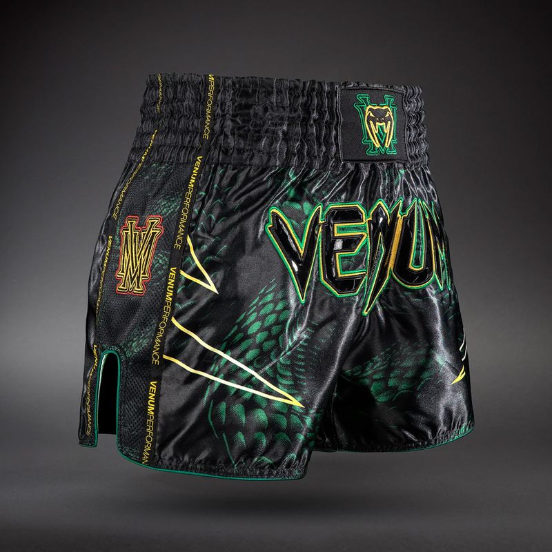 Férfi edzőshort Venum Matupa Muay Thai black/green/gold 3
