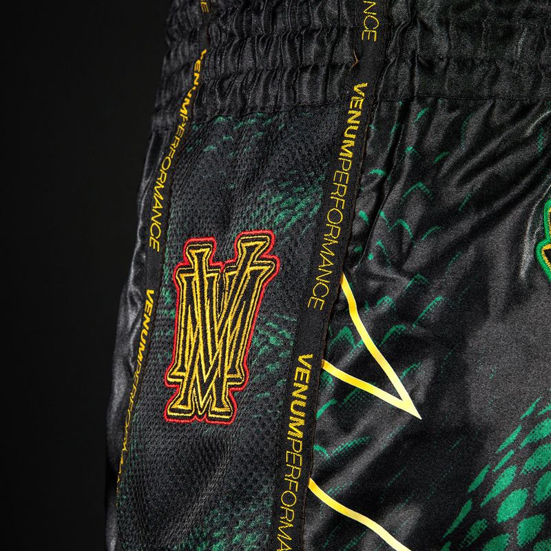Férfi edzőshort Venum Matupa Muay Thai black/green/gold 6