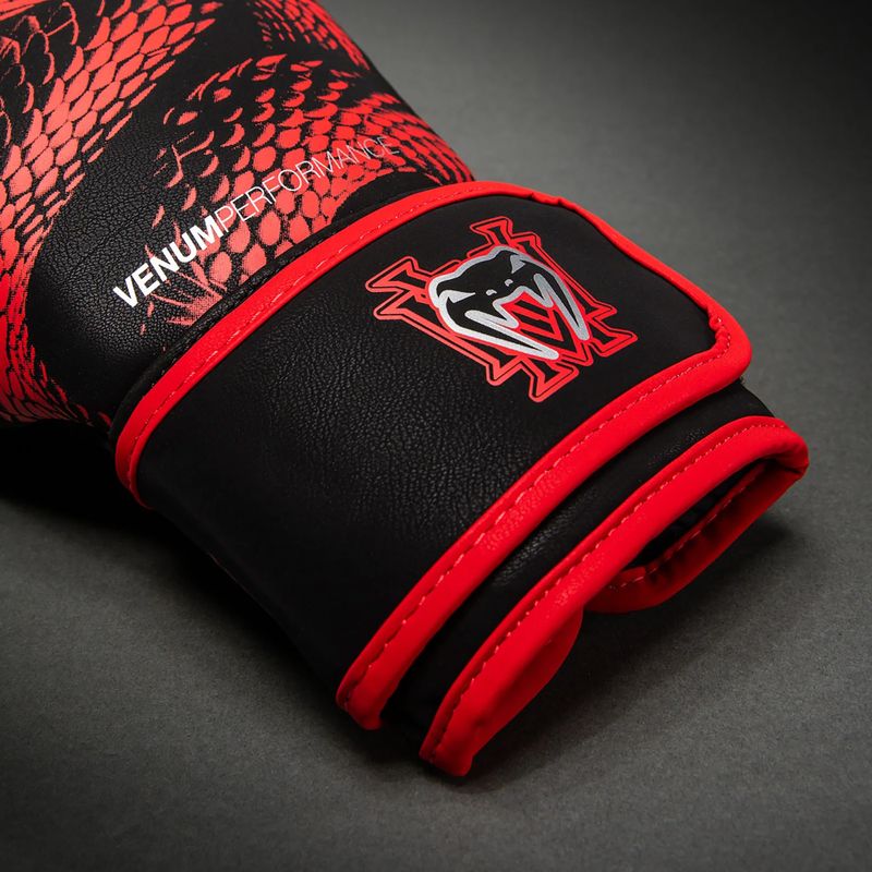 Boxkesztyű Venum Matupa Boxing black/red/silver 4