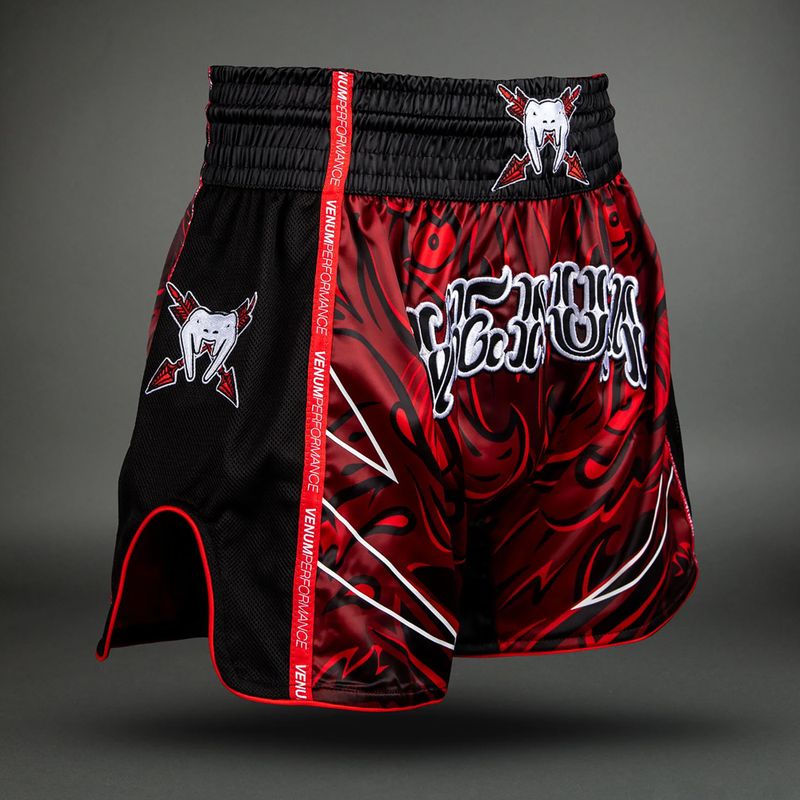 Férfi edzőshort Venum Wolf Attack Muay Thai Shorts black/red 3