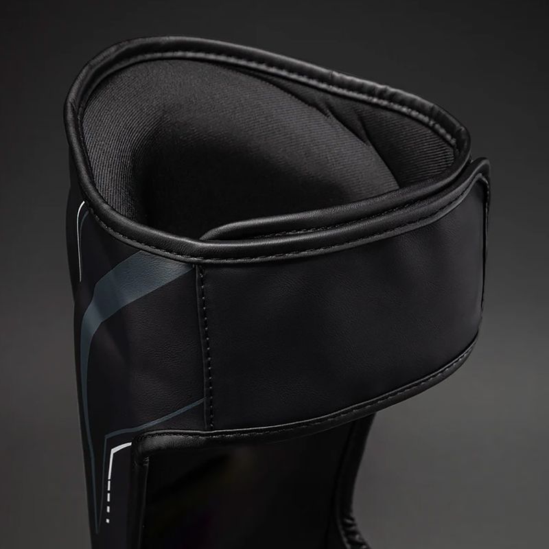 Sípcsont- és lábfejvédők Venum Streamline Shin black/white 4