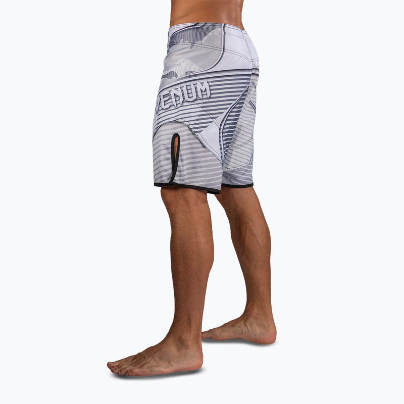 Férfi edző rövidnadrág Venum Camo Hero Fight white/light grey 3