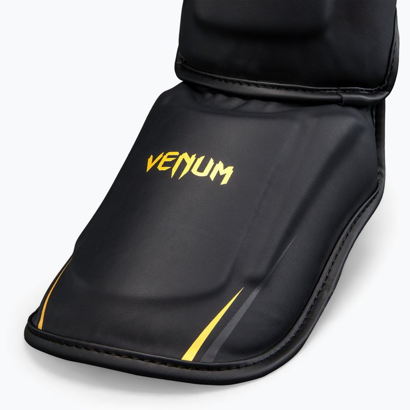 Sípcsontvédők Venum G-Core Shin black/gold 4