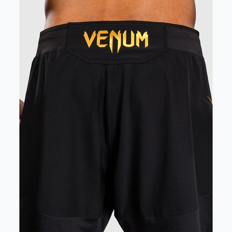 Férfi edző rövidnadrág Venum G-Core Fight black/gold 6