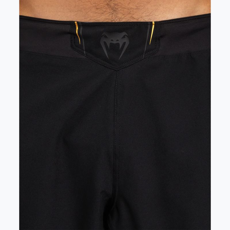 Férfi edző rövidnadrág Venum G-Core Fight black/gold 7