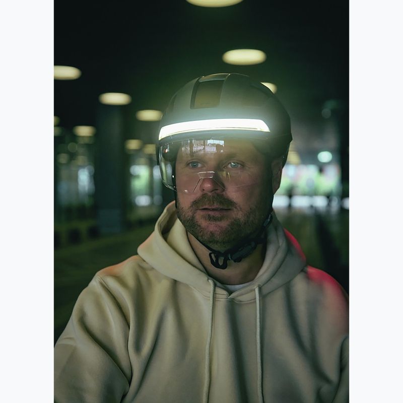 Kerékpáros sisak irányjelzőkkel ABUS Hyp-E volcano titan 9