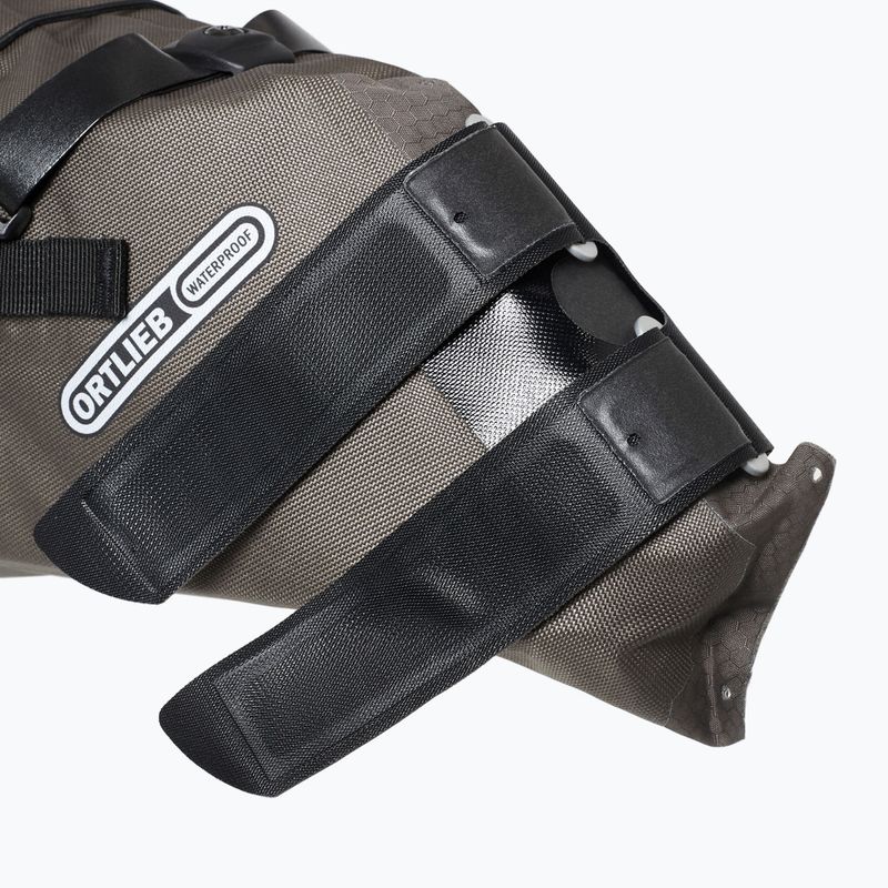 ORTLIEB kerékpáros nyeregtáska Seat-Pack 16,5 l sötét homok 7
