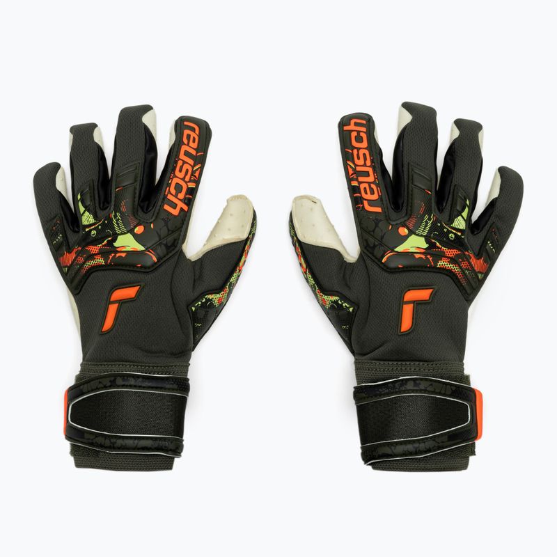 Reusch Attrakt Speedbump kapuskesztyű zöld 5370039-5556