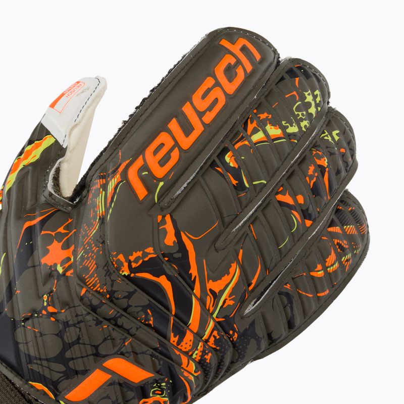 Reusch Attrakt Grip kapuskesztyű zöld 5370018-5556 3
