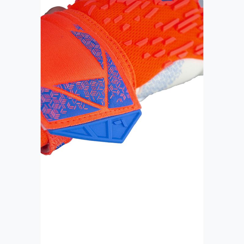 kapuskesztyű Reusch Attrakt Gold X Freegel hyper orange/electric blue 9