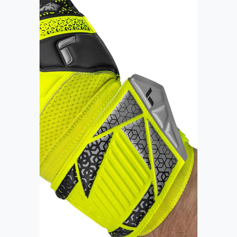 Reusch Attrakt Solid biztonsági sárga/ezüst kapus kesztyű 7
